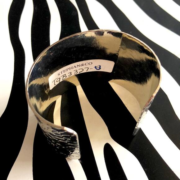 4 for $20 Stephan & Co. Textured Silver Bangle - Picture 2 of 3